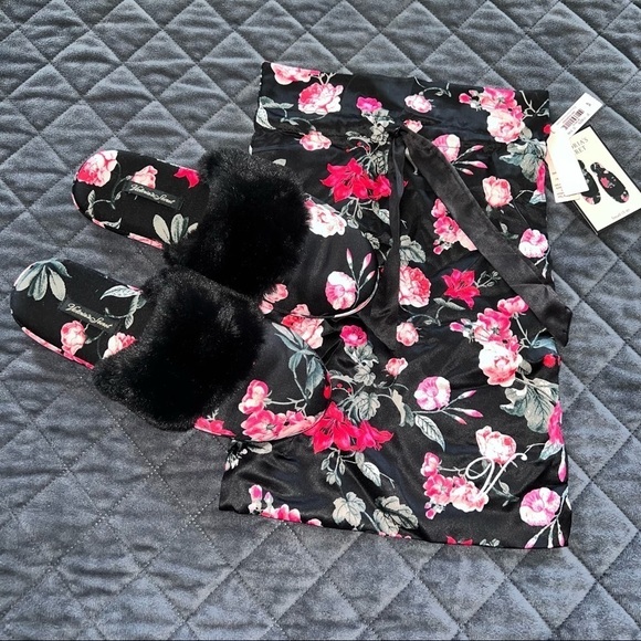 Victoria's Secret Slippers Size 5 6 Satin Floral Black Pink Furr Shoes - Picture 8 of 11